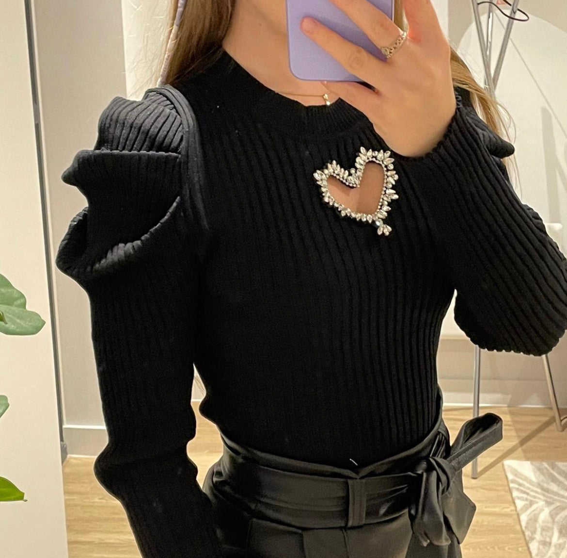Long sleeved ribbed top with heart embellished rhinestone cut out