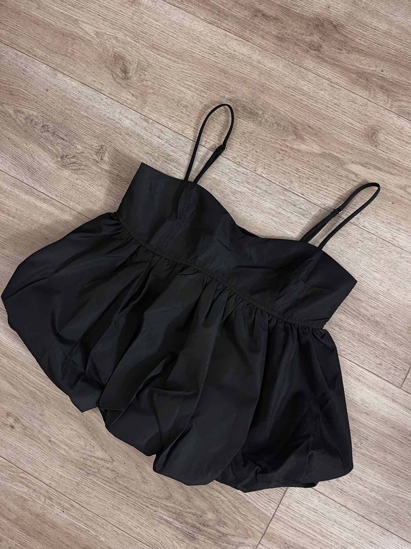 Strappy adjustable bubble hem tops
