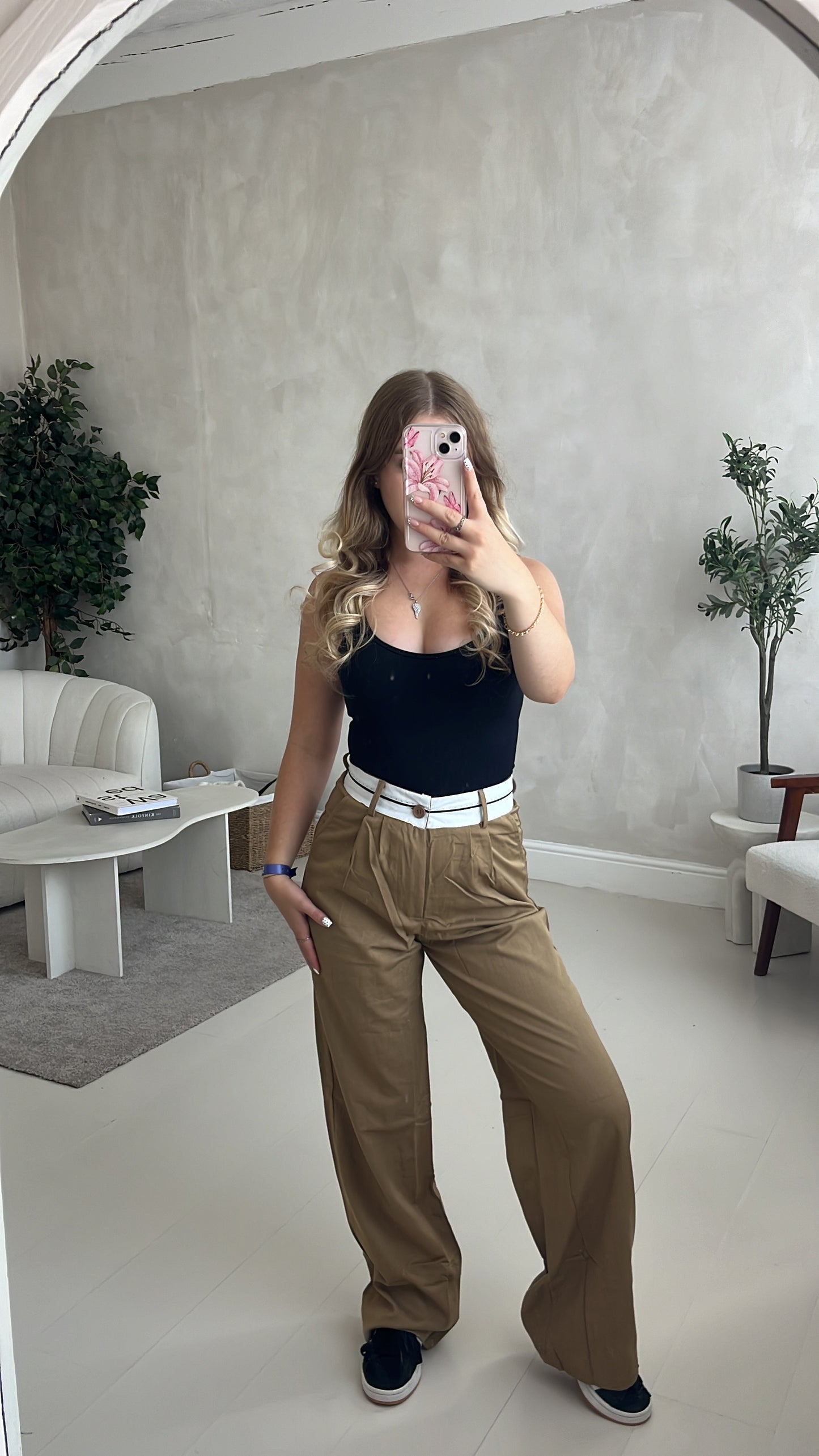 Smart trousers with white band