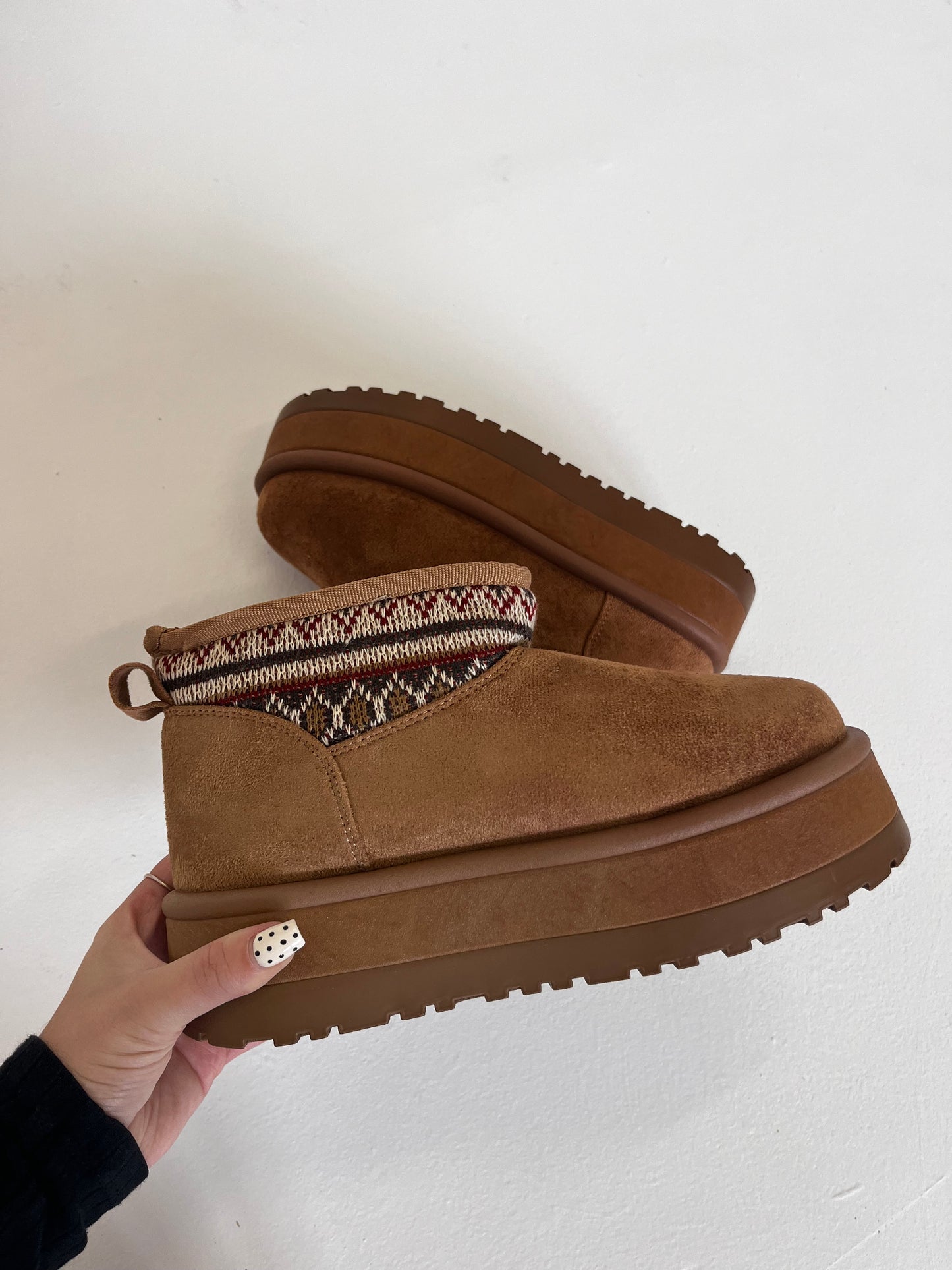 Chunky fleece-lined chestnut boots with embroidered knit detailing
