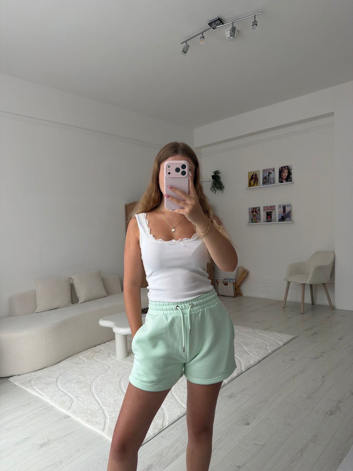 Relaxed fit fleece shorts