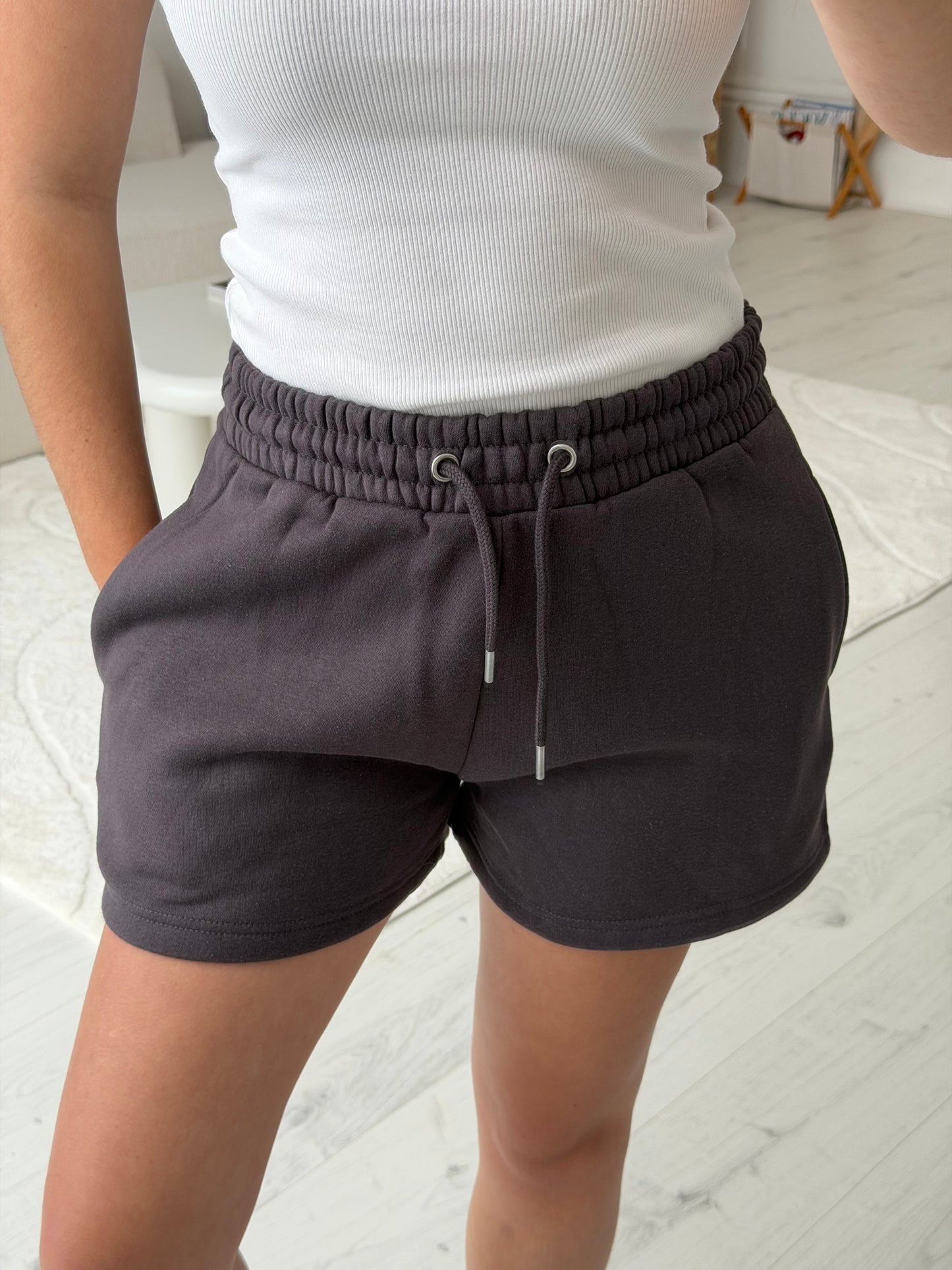 Relaxed fit fleece shorts
