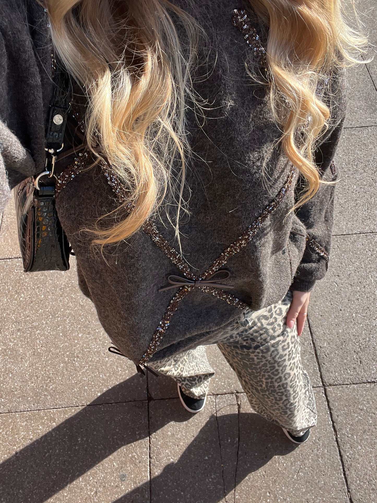 Sparkle bow soft knit jumper