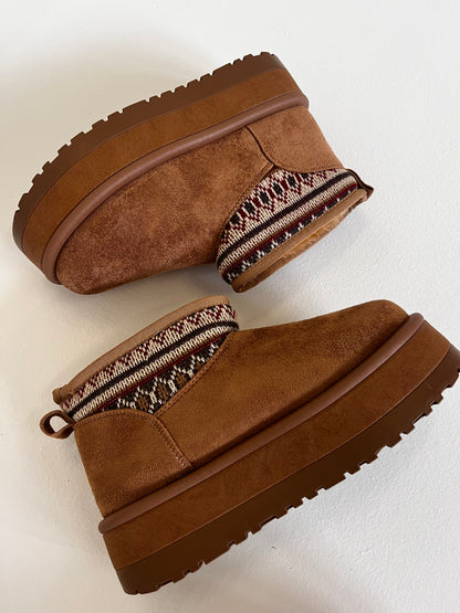 Chunky fleece-lined chestnut boots with embroidered knit detailing