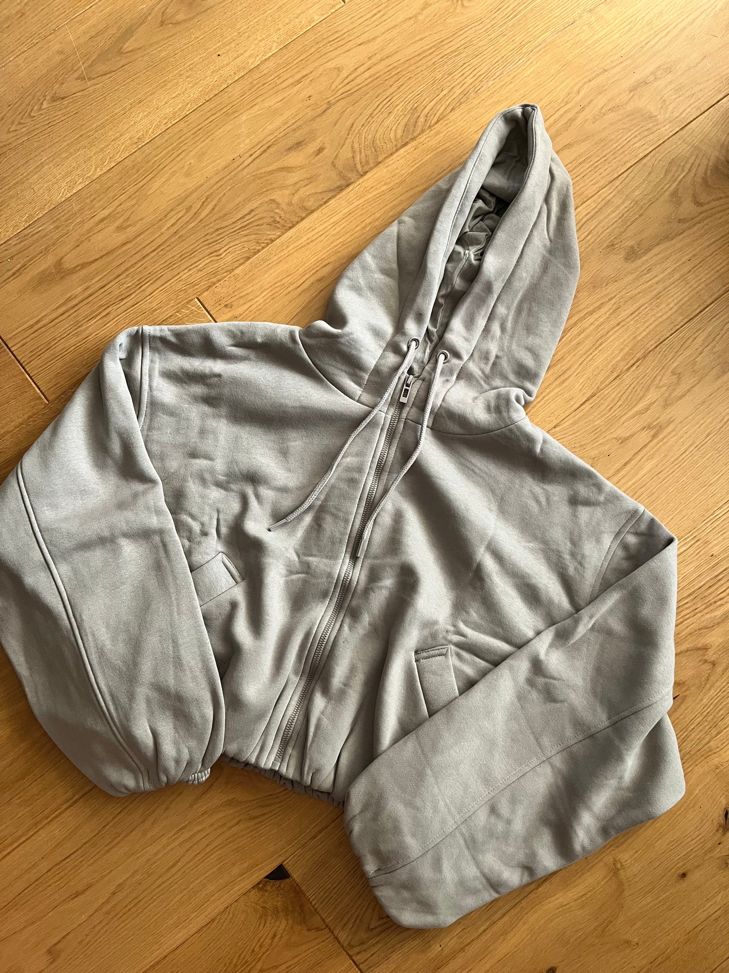 Bubble hem zip up cropped hoodies
