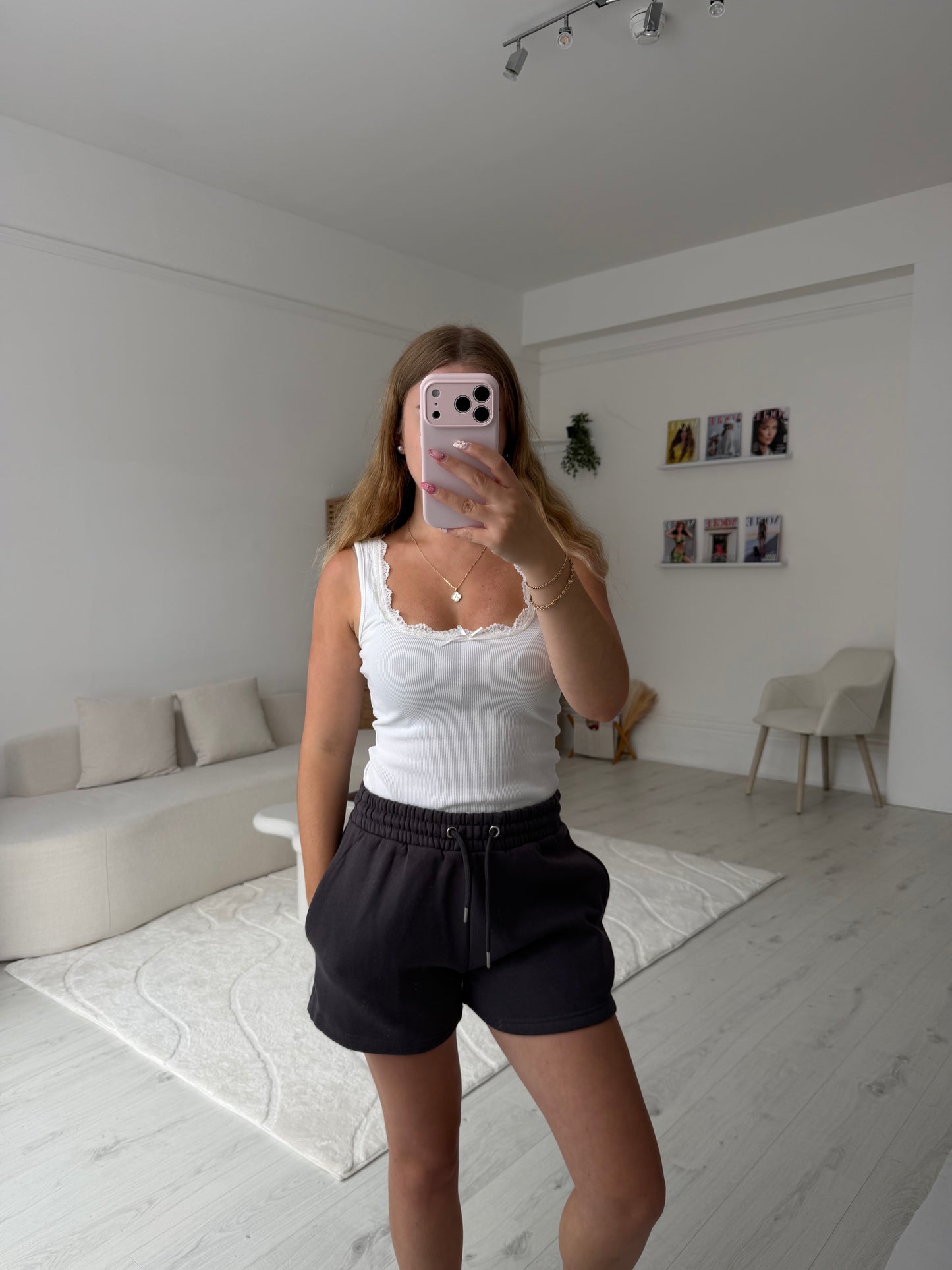 Relaxed fit fleece shorts