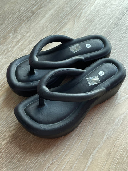 Chunky platform flip flops